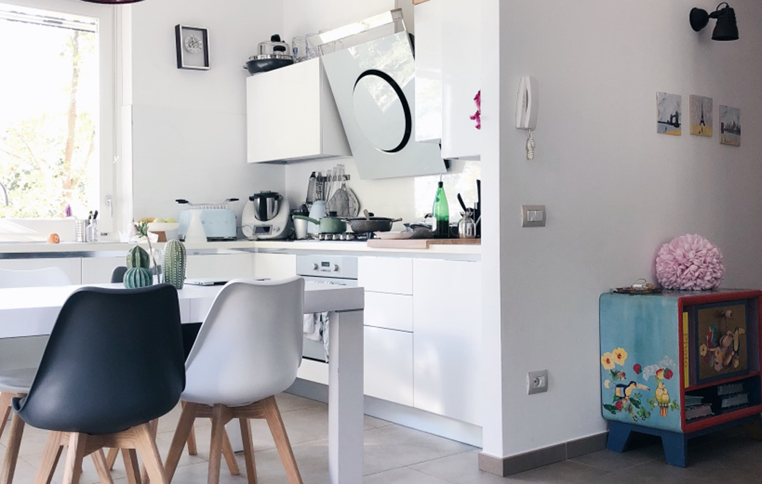 cucina arredata in stile scandinavo